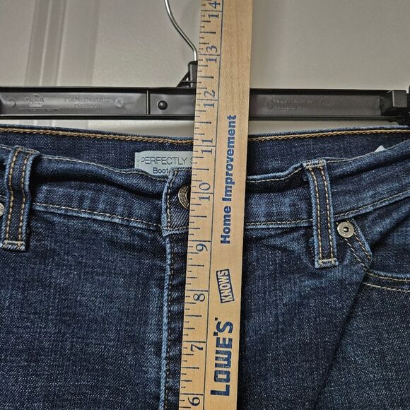 Levi's 512 Jeans Women’s 12 (30x30) Blue Perfectly Slimming Bootcut Mid Rise GUC - Picture 7 of 10